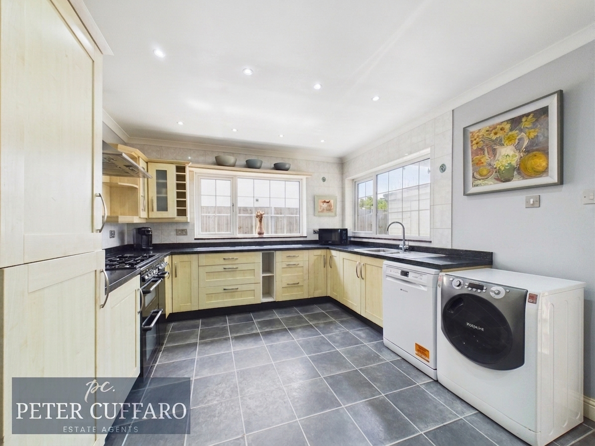 Crossfield Road, Hoddesdon, EN11, photo 8