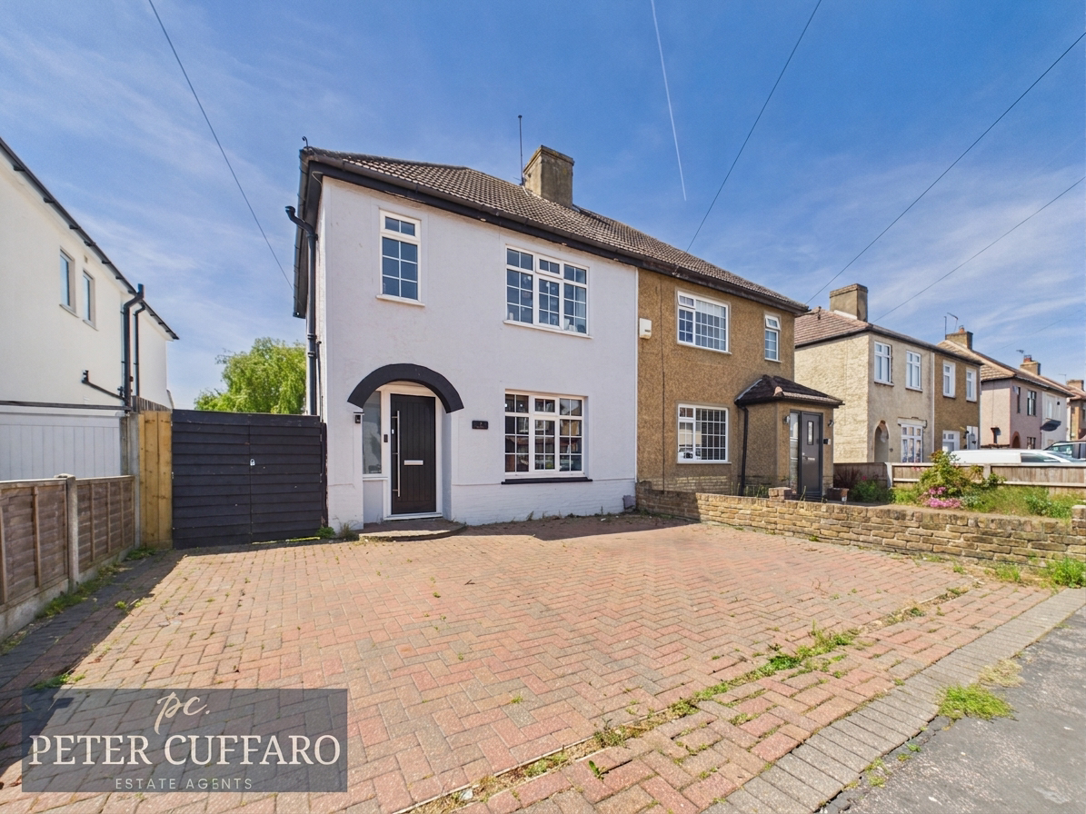 Crossfield Road, Hoddesdon, EN11