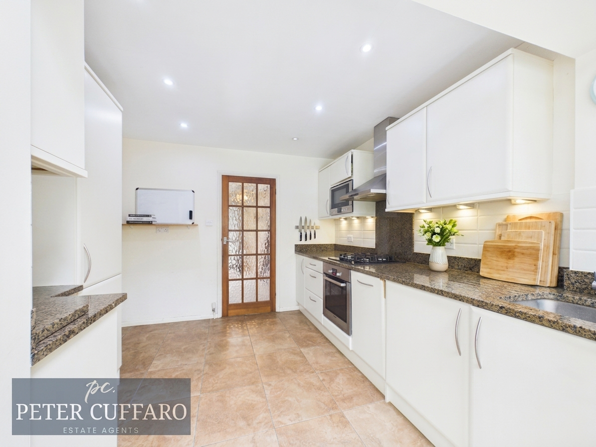 Hoddesdon Road, Stanstead Abbotts, SG12, photo 8