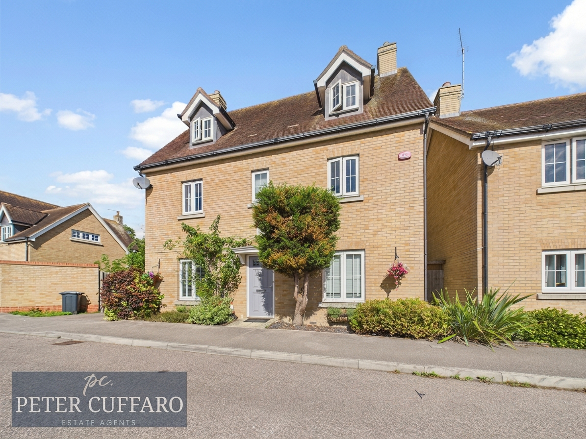 Sanville Gardens, Stanstead Abbotts, SG12