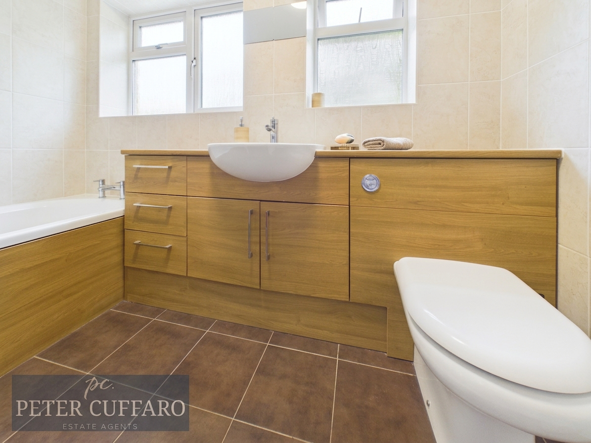 Hoddesdon Road, Stanstead Abbotts, SG12, photo 20