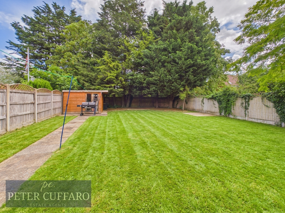 Hoddesdon Road, Stanstead Abbotts, SG12, photo 4