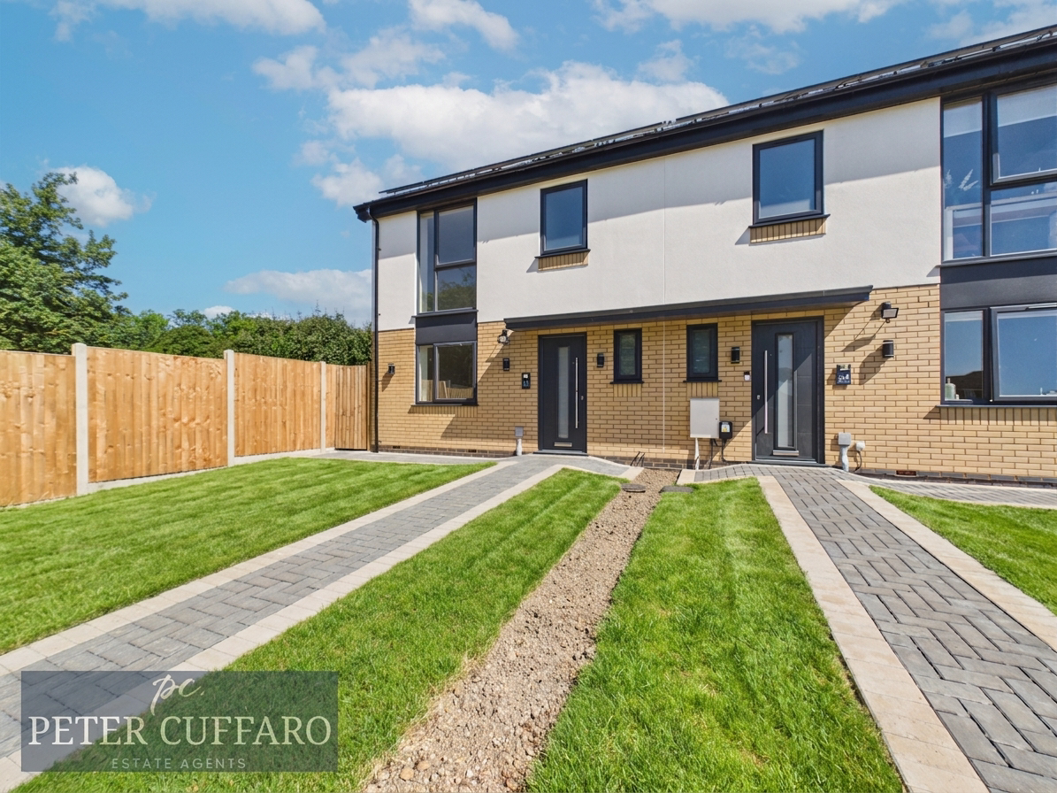 Dovedale, Ware, SG12