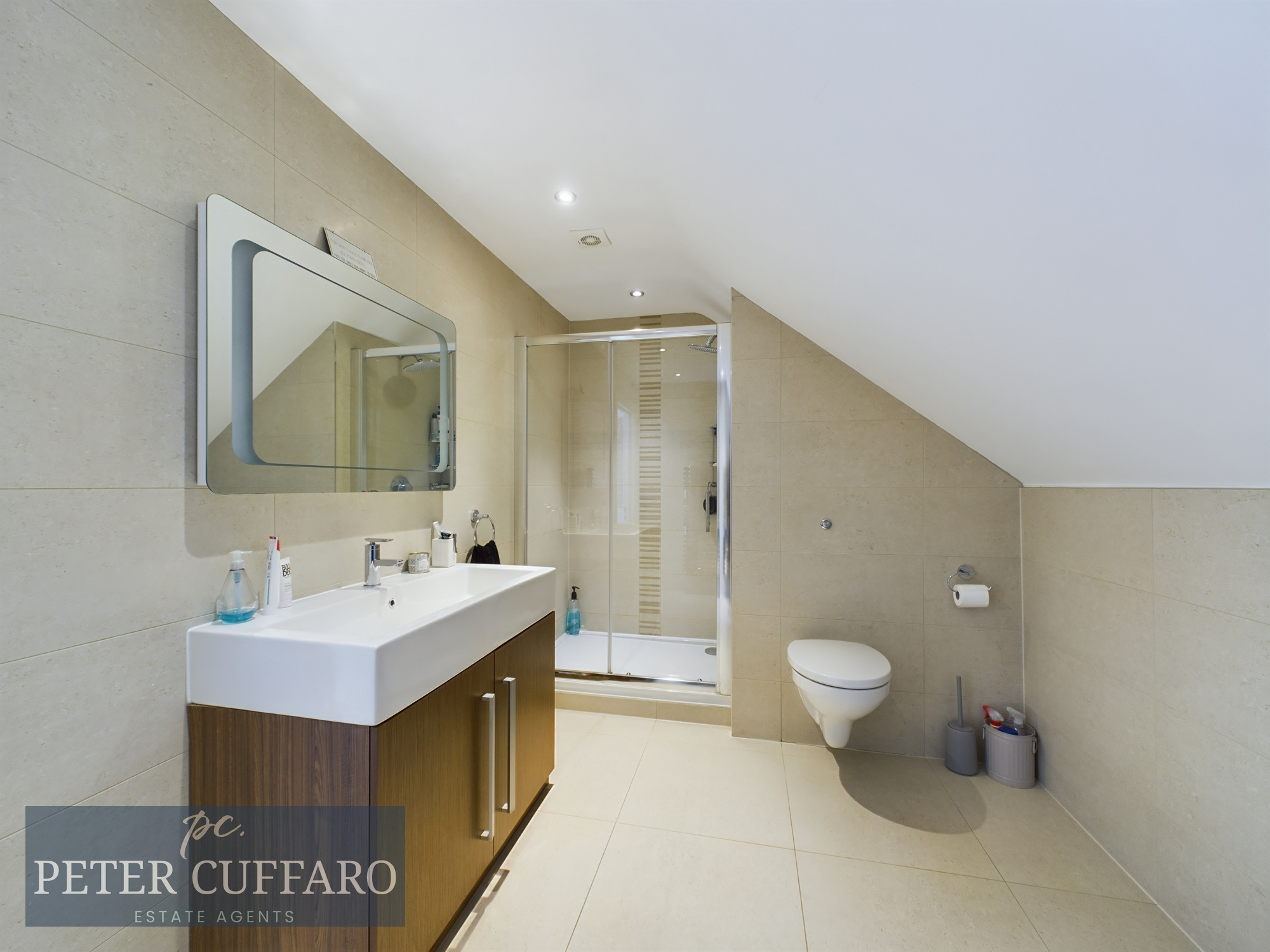 Downfield Road, Hertford Heath, SG13, photo 25