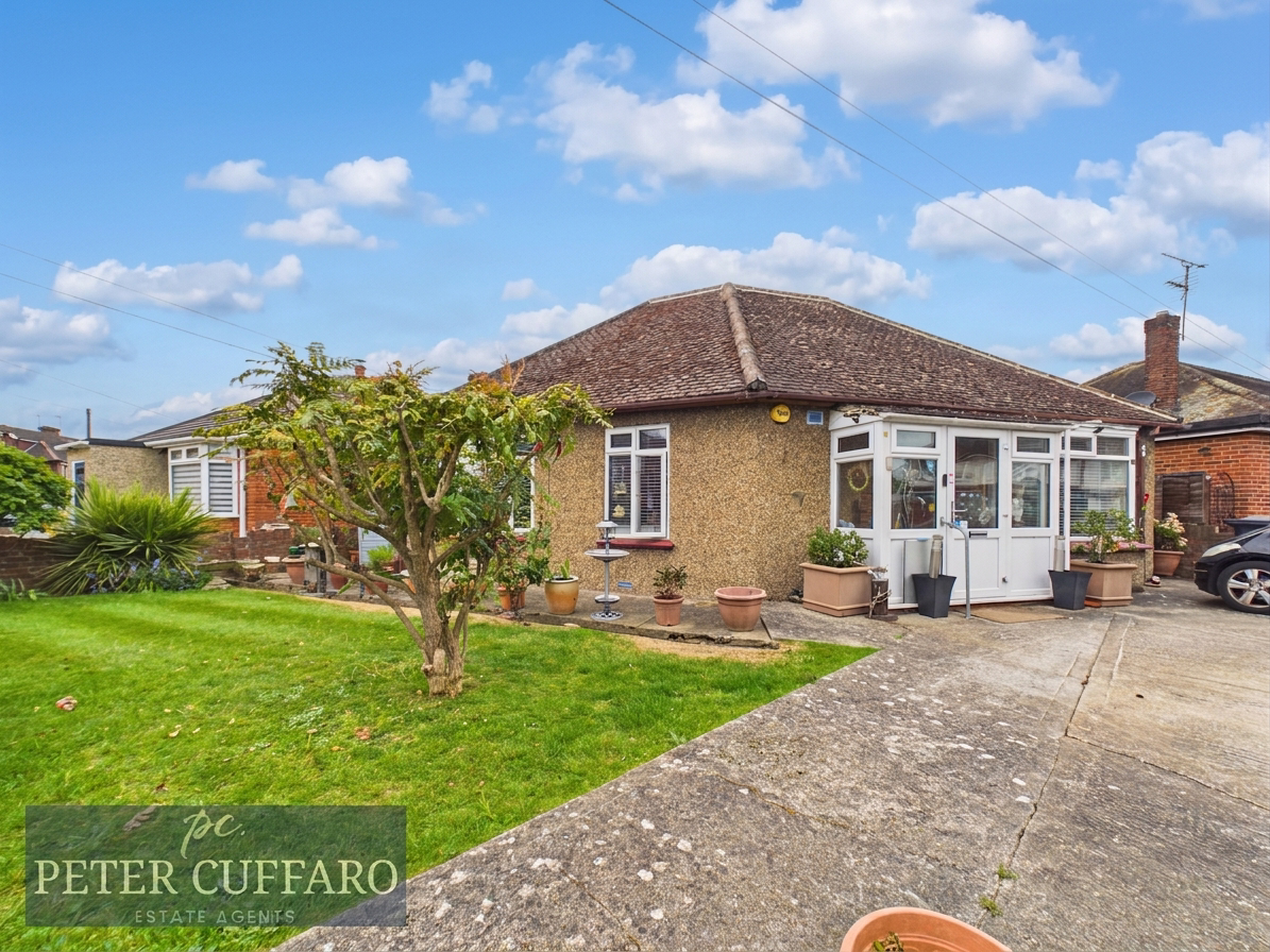 Highbury Avenue, Hoddesdon, EN11