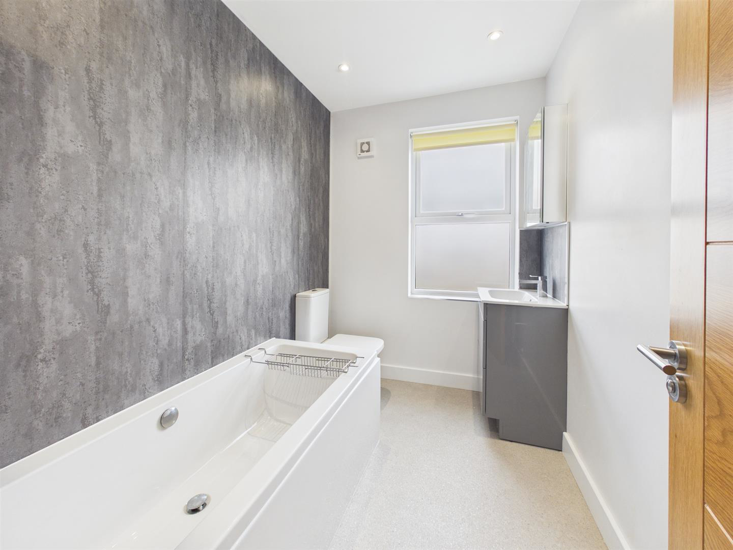Brookfield Lane, Churchdown, Gloucester, photo 22