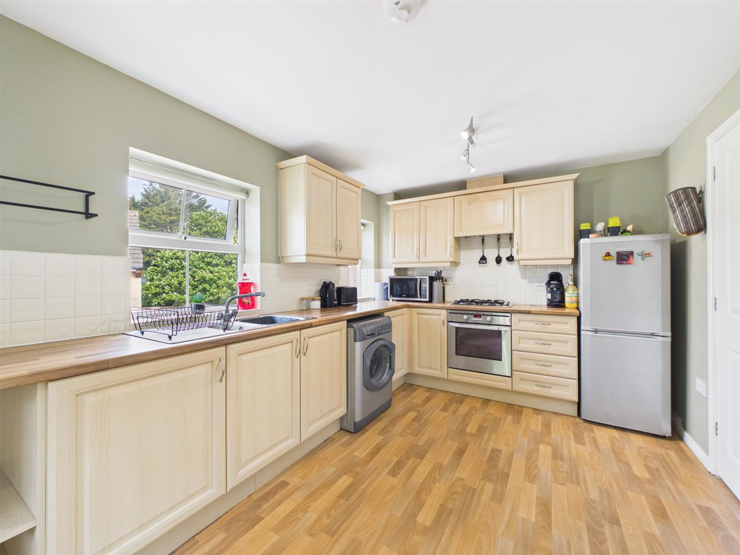 Twyver Place, Brockworth, photo 5