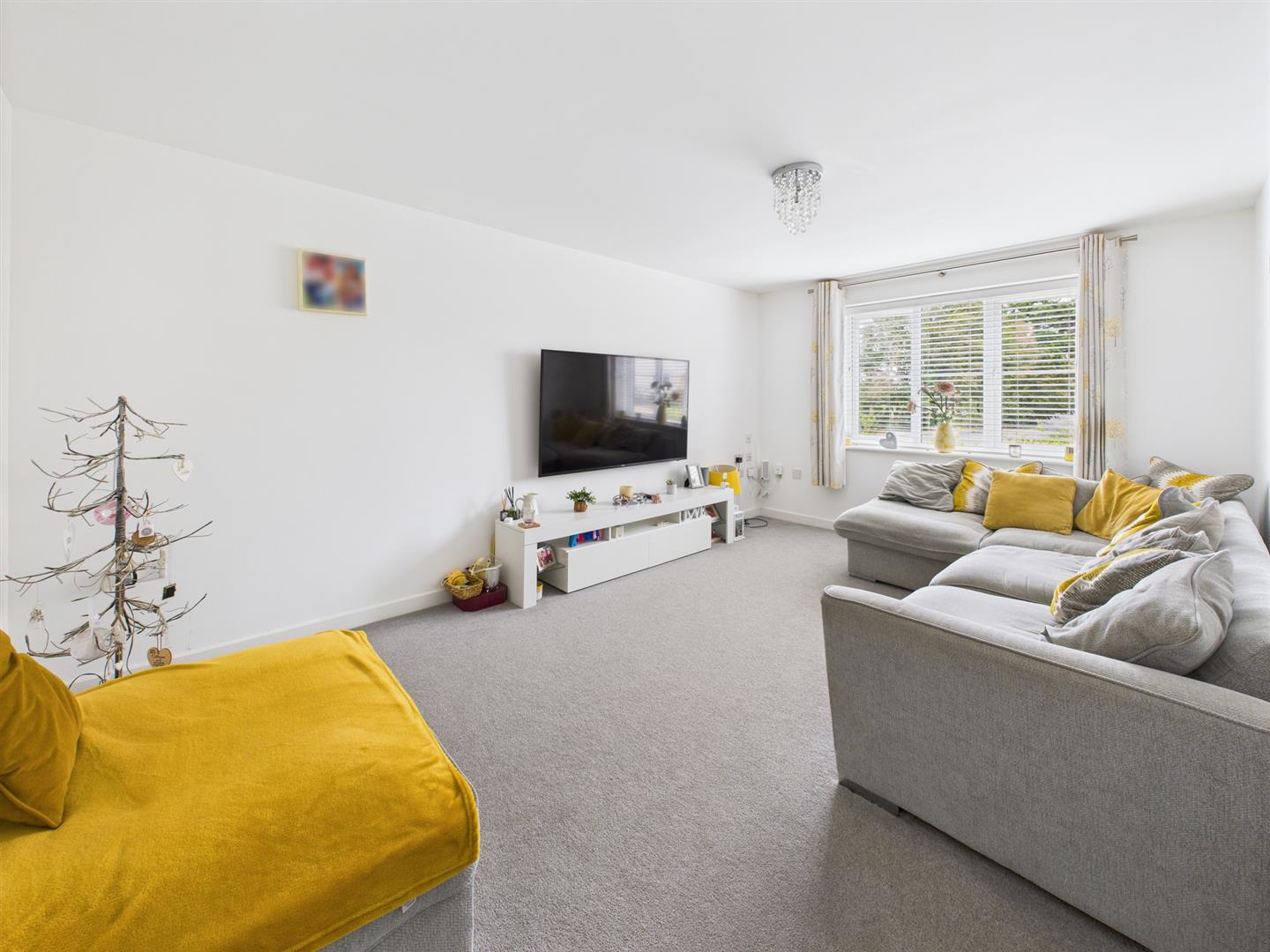 Donaldson Drive, Brockworth, Gloucester, photo 3