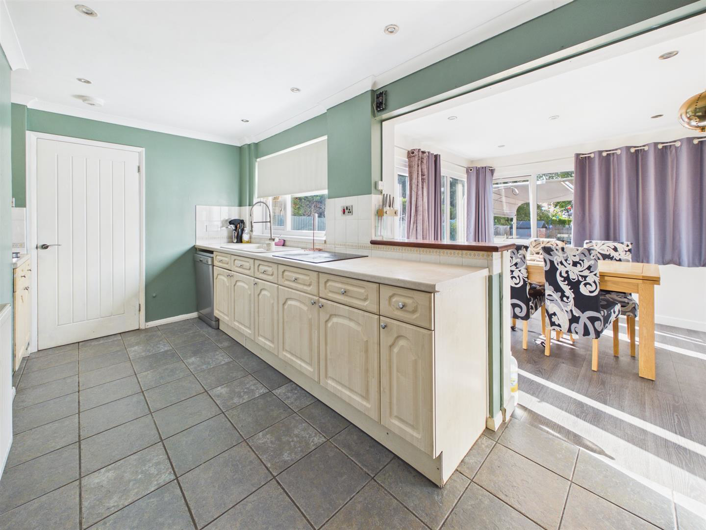 Boverton Avenue, Brockworth, Gloucester, photo 2