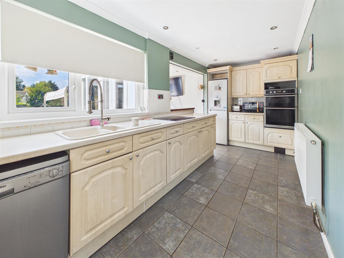 Boverton Avenue, Brockworth, Gloucester, photo 5