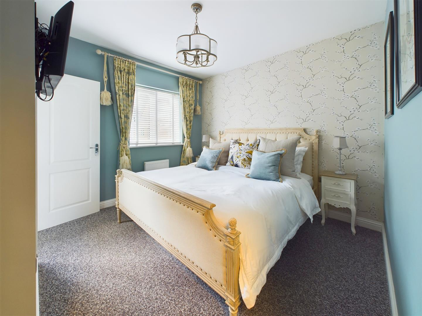 Deopham Green, Kingsway, Quedgeley, Gloucester, photo 4