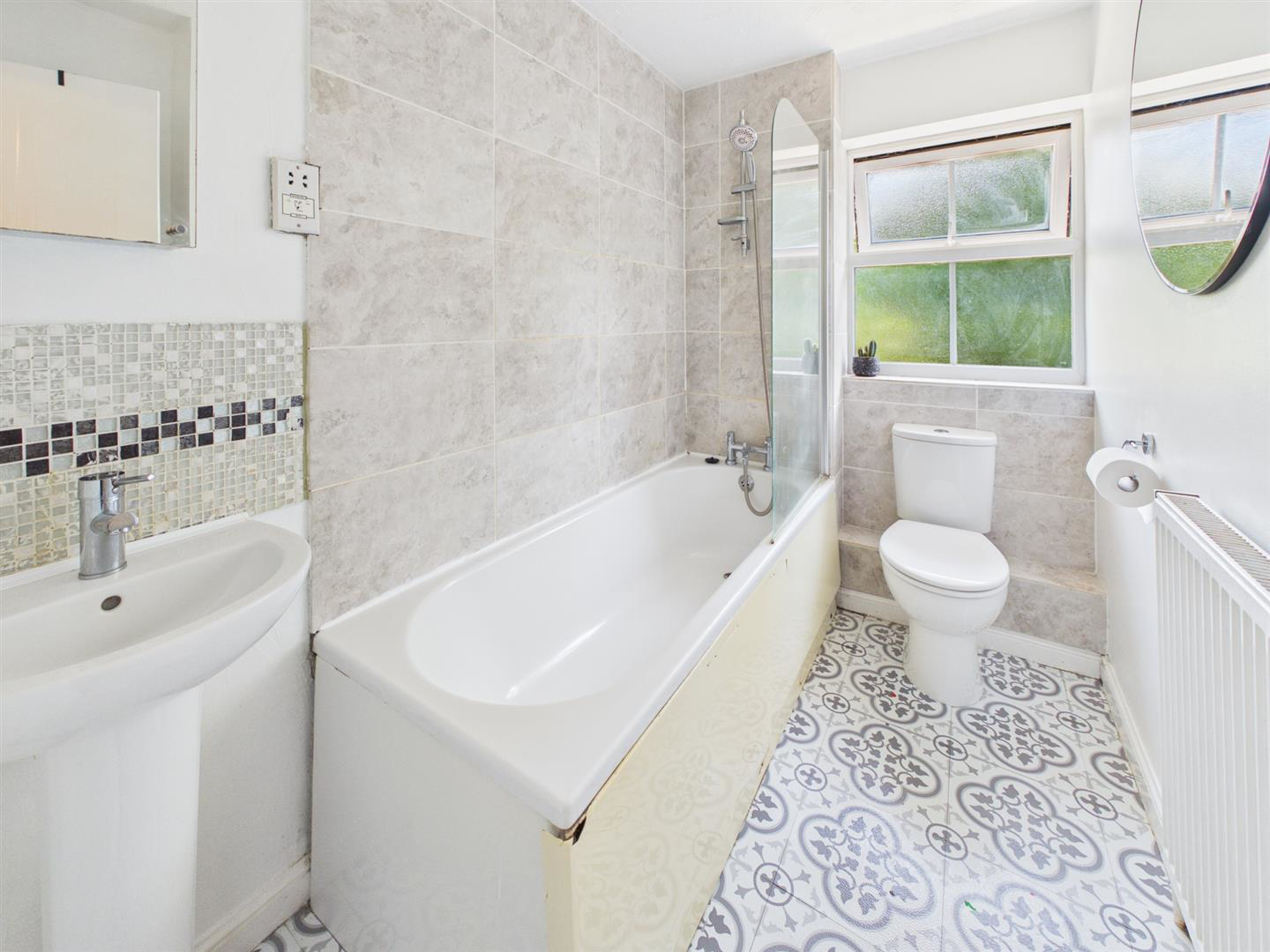 Laxton Road, Abbeymead, Gloucester, photo 8