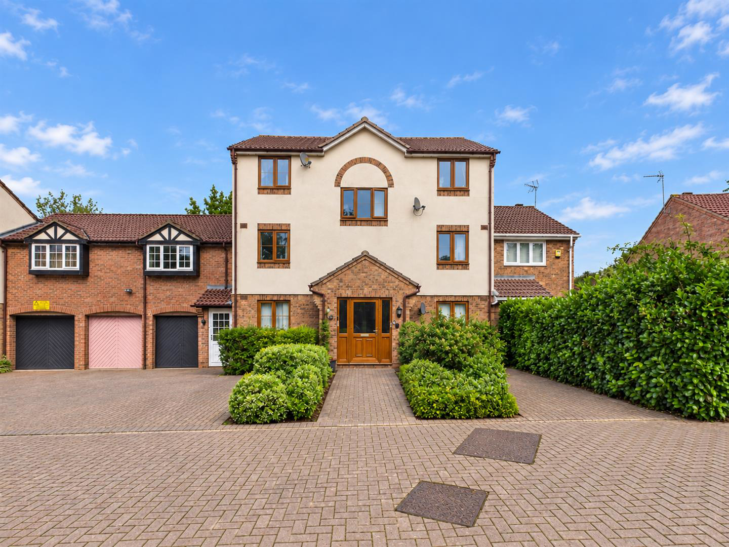 Buscombe Gardens, Hucclecote, Gloucester