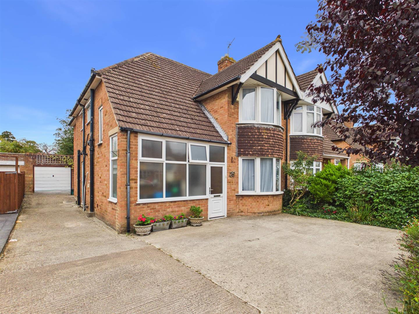 Foxwell Drive, Hucclecote, Gloucester