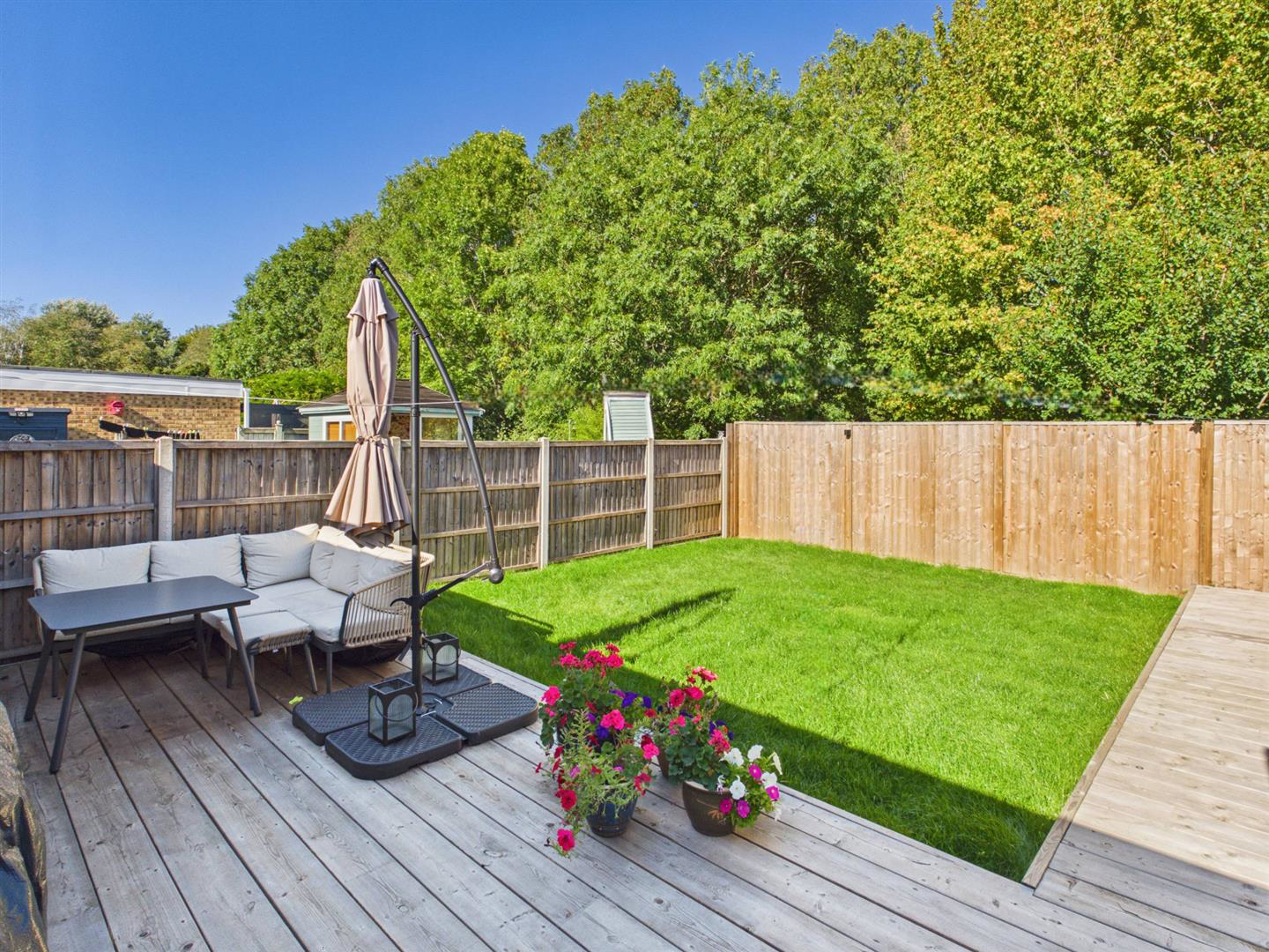Snowdon Gardens, Churchdown, Gloucester, photo 4