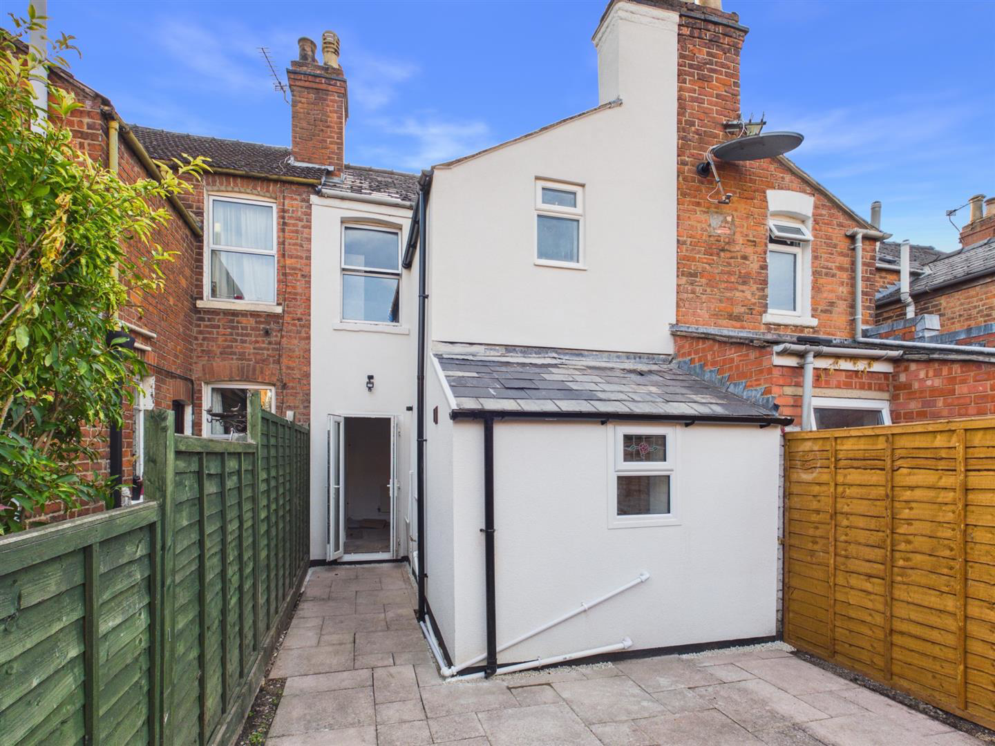 Swan Road, Kingsholm, Gloucester, photo 9