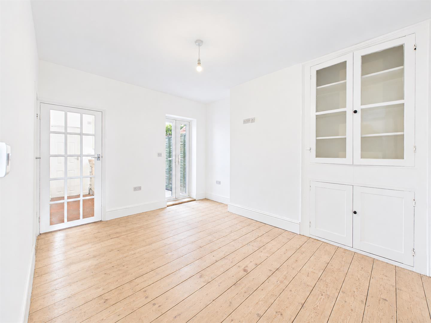 Swan Road, Kingsholm, Gloucester, photo 3
