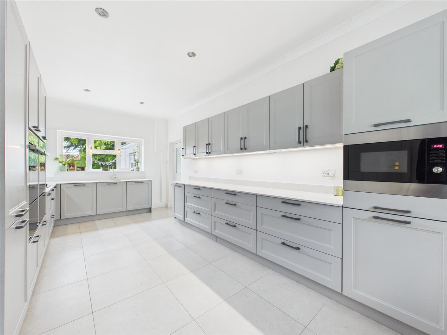 Stroud Road, Tuffley, Gloucester, photo 4