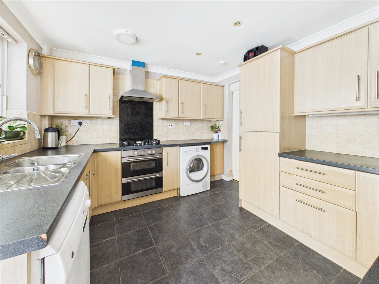 Mayfield Drive, Hucclecote, photo 5
