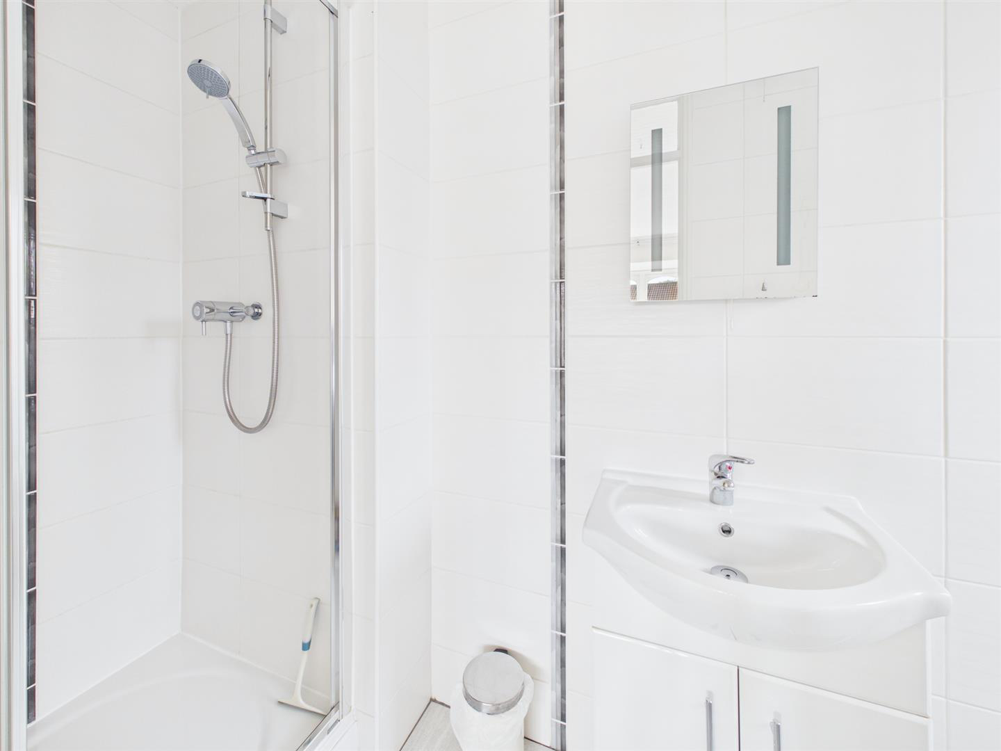 Quail Close, Barnwood, Gloucester, photo 15
