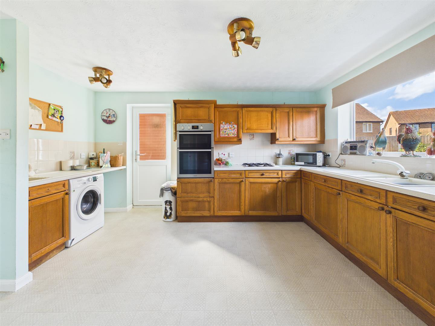 Honeysuckle Drive, Abbeymead, Gloucester, photo 6