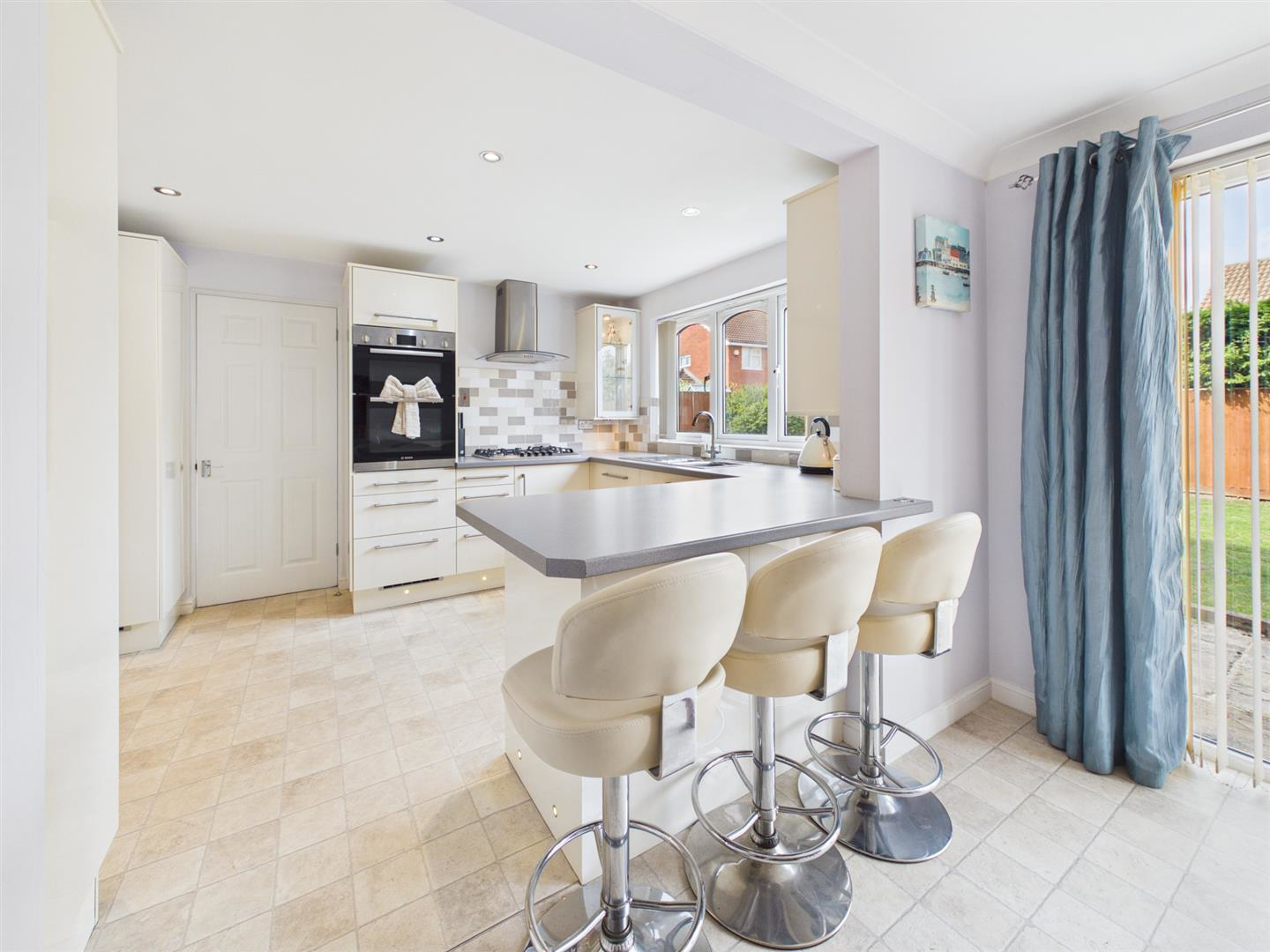 Quail Close, Barnwood, Gloucester, photo 6