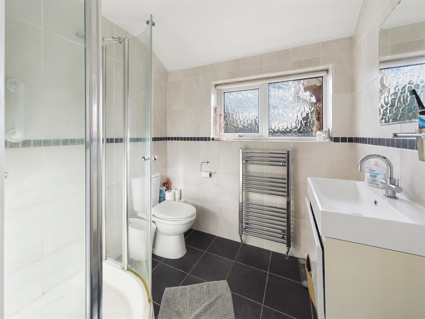Haydale Gardens, Longlevens, Gloucester, photo 15