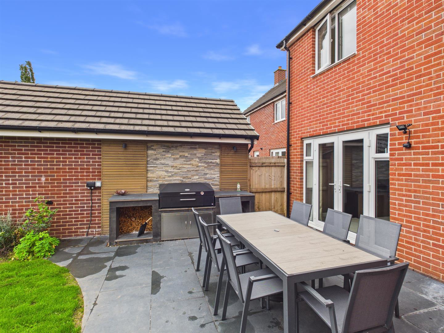 Photo 21