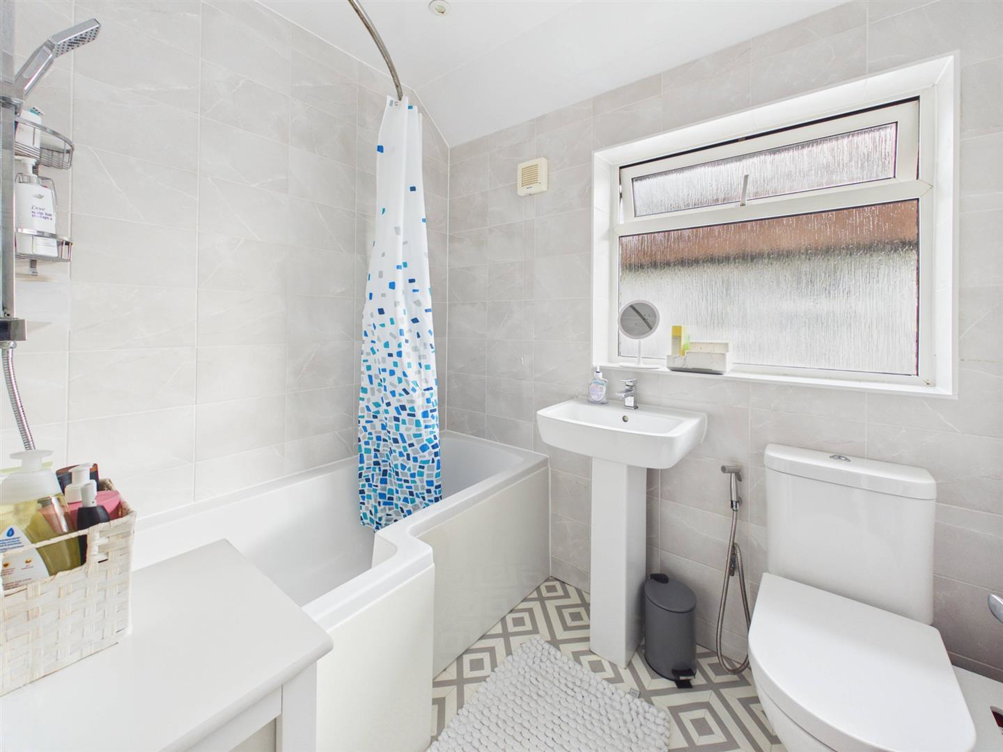 Merevale Road, Elmbridge, Gloucester, photo 15
