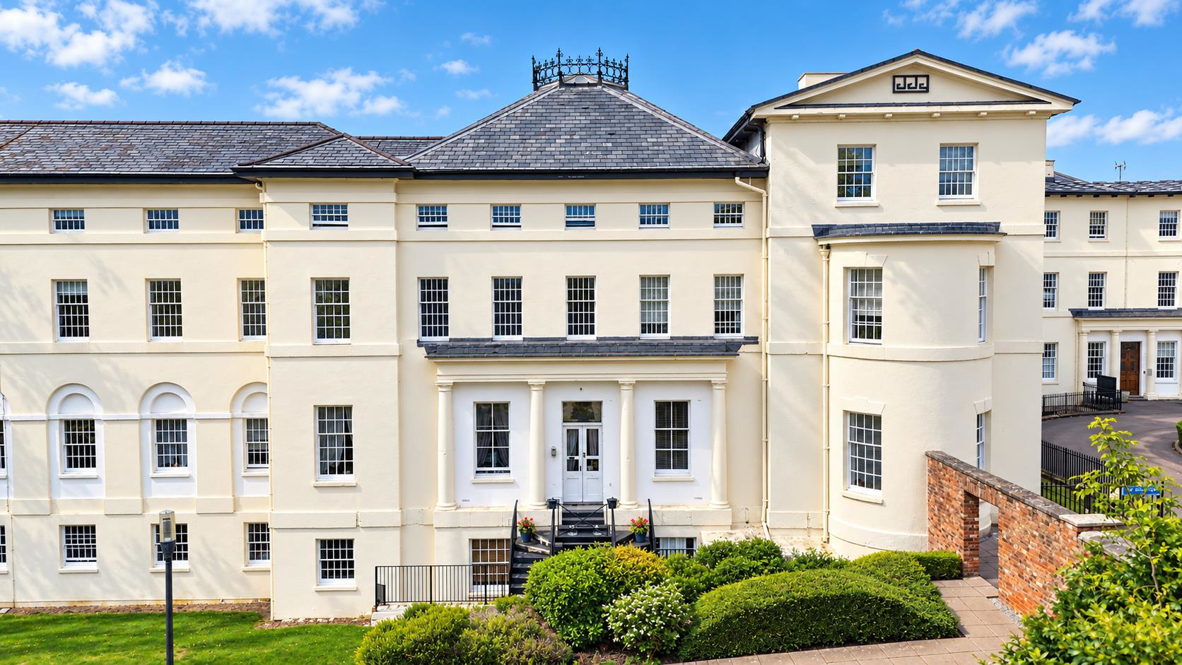 The Crescent