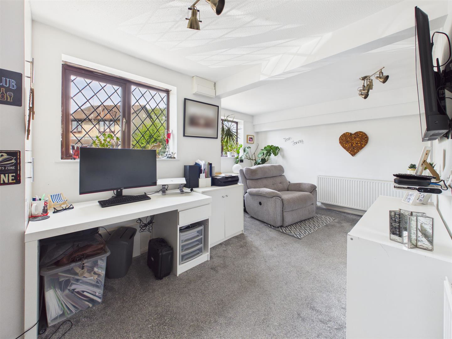 Essex Close, Churchdown, Gloucester, photo 11