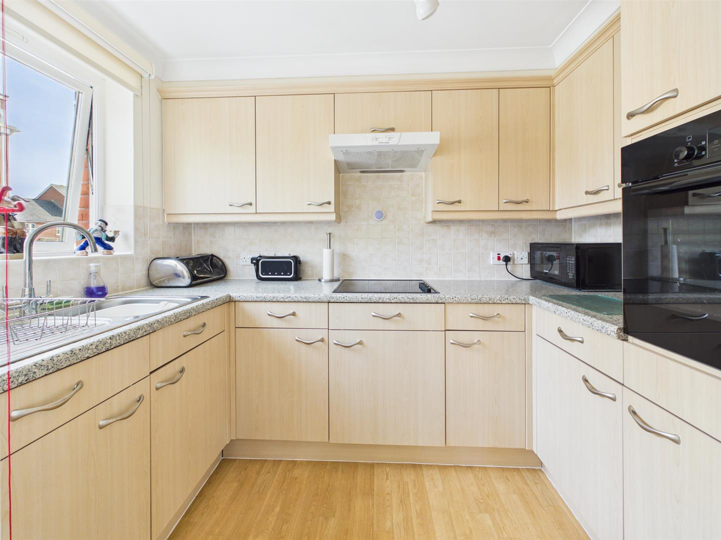 Cathedral Court, London Road, Gloucester, photo 3