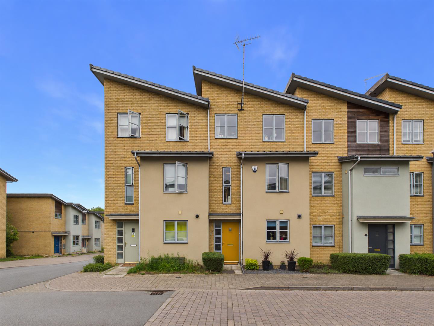 Pinewood Drive, Cheltenham