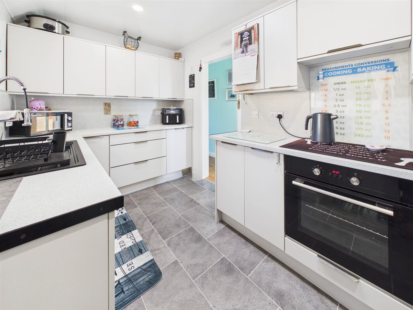 Laura Close, Longlevens, Gloucester, photo 2
