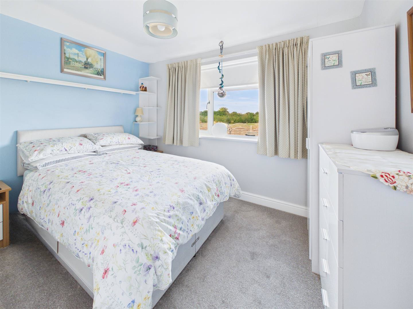 Laura Close, Longlevens, Gloucester, photo 8