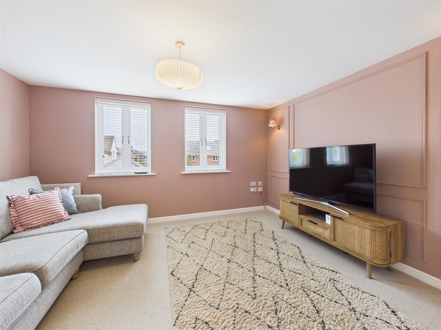 Yew Tree Road, Brockworth, Gloucester, photo 14