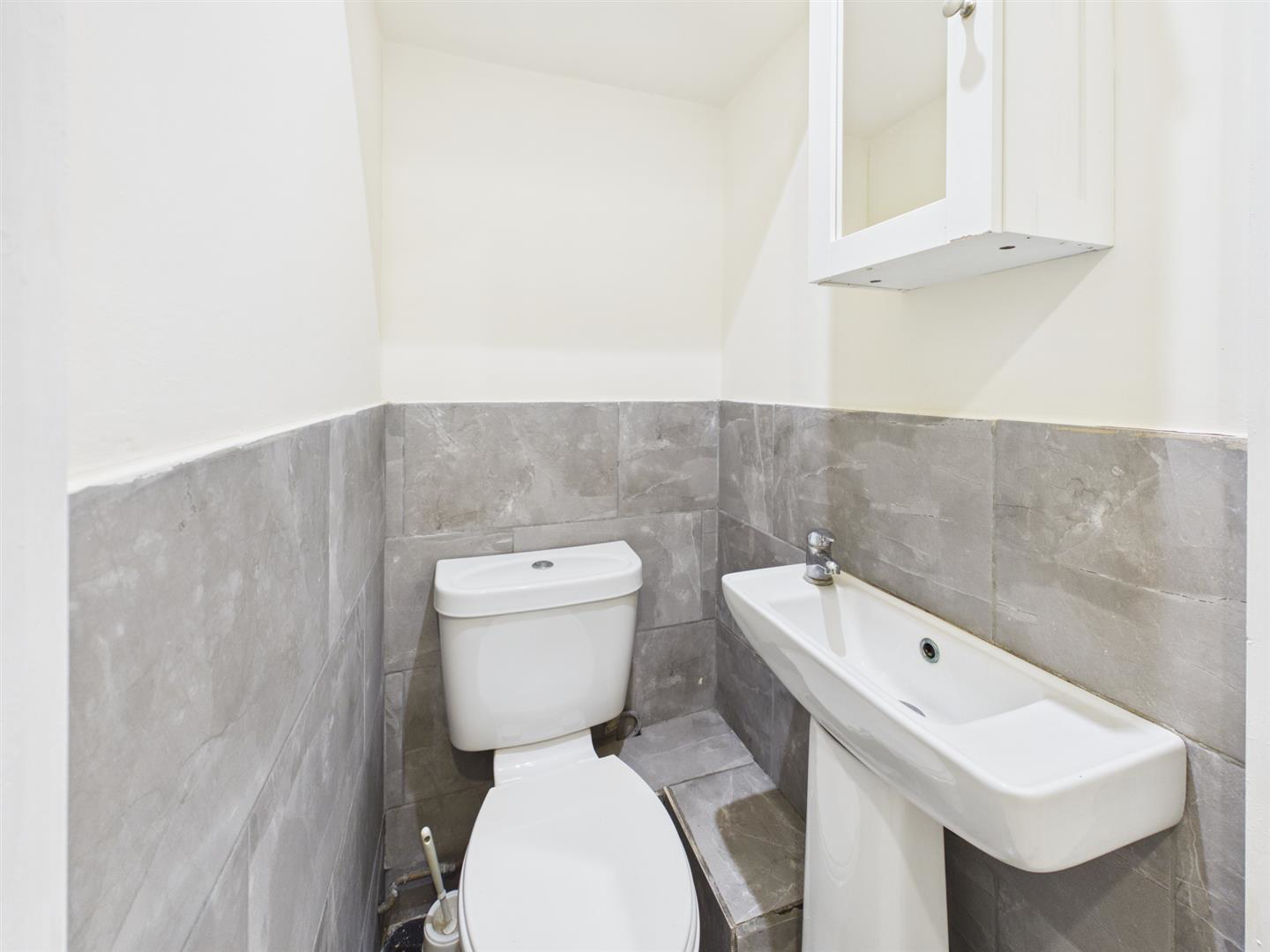Stocken Close, Hucclecote, Gloucester, photo 10