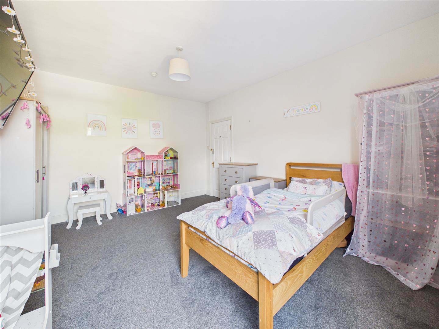 Stroud Road, Gloucester, photo 16