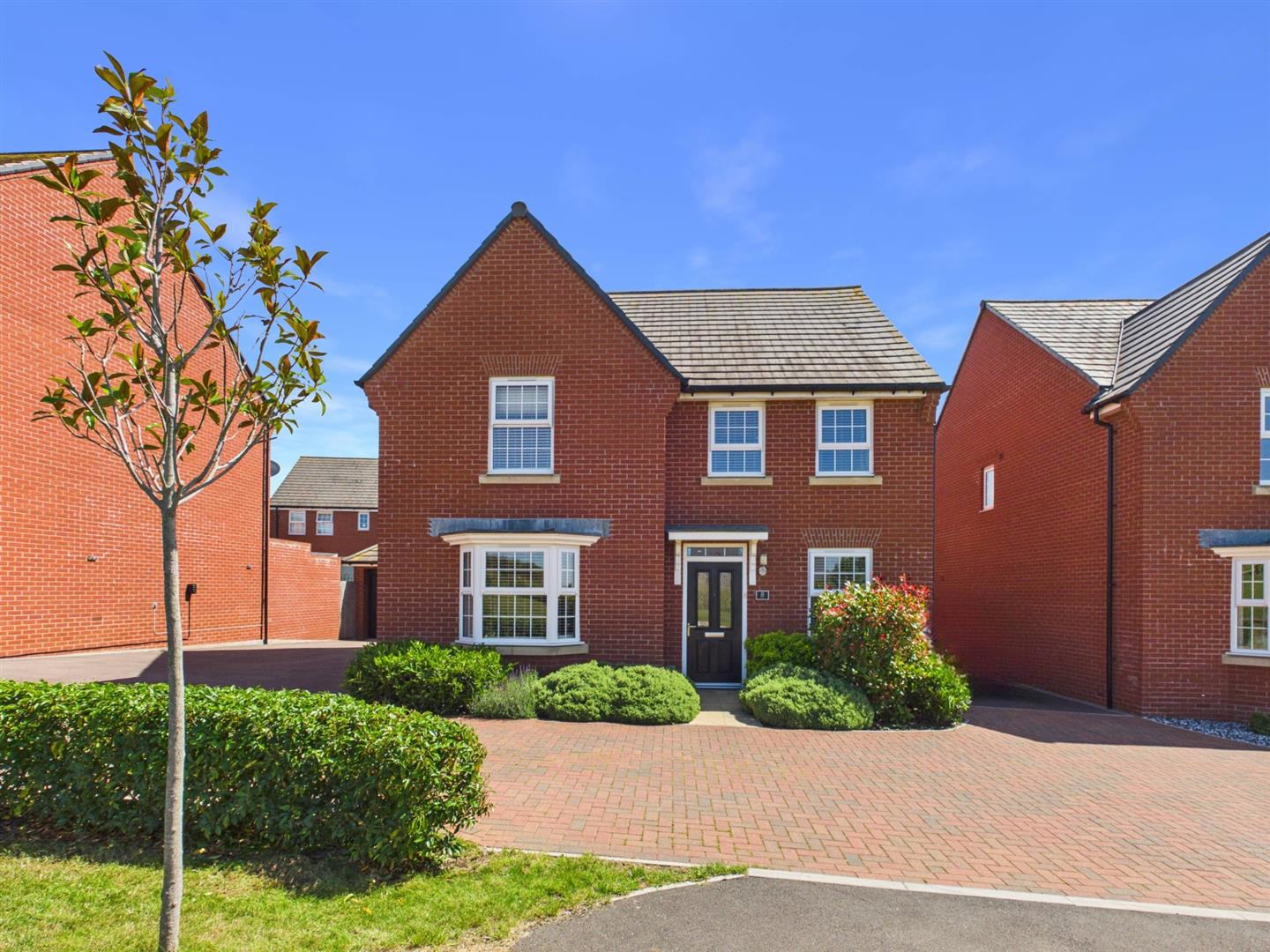Crossbill Close, Hardwicke