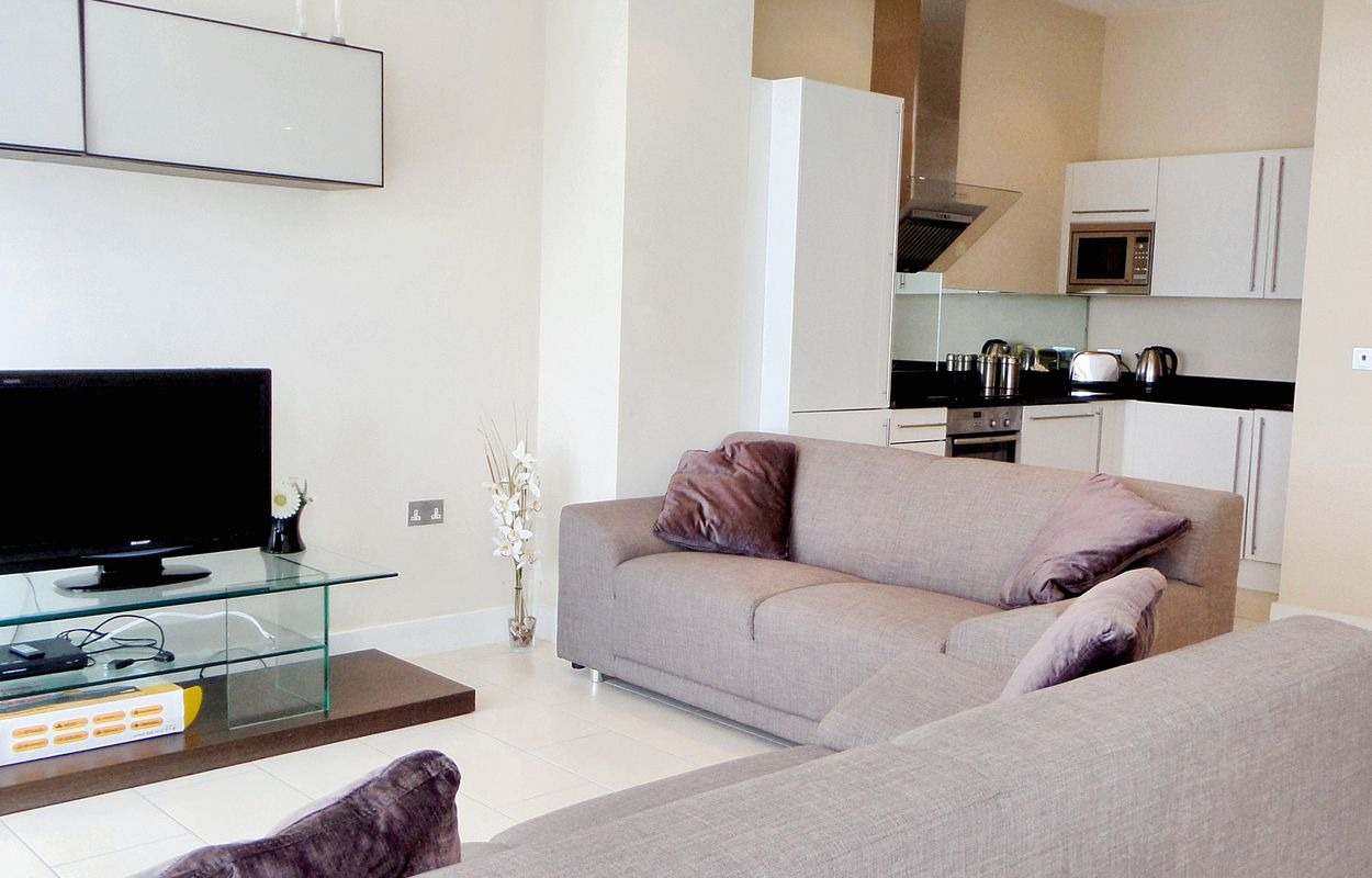 Atlantic House, 1 Ayton Drive, Portland, Dorset, DT5, photo 2