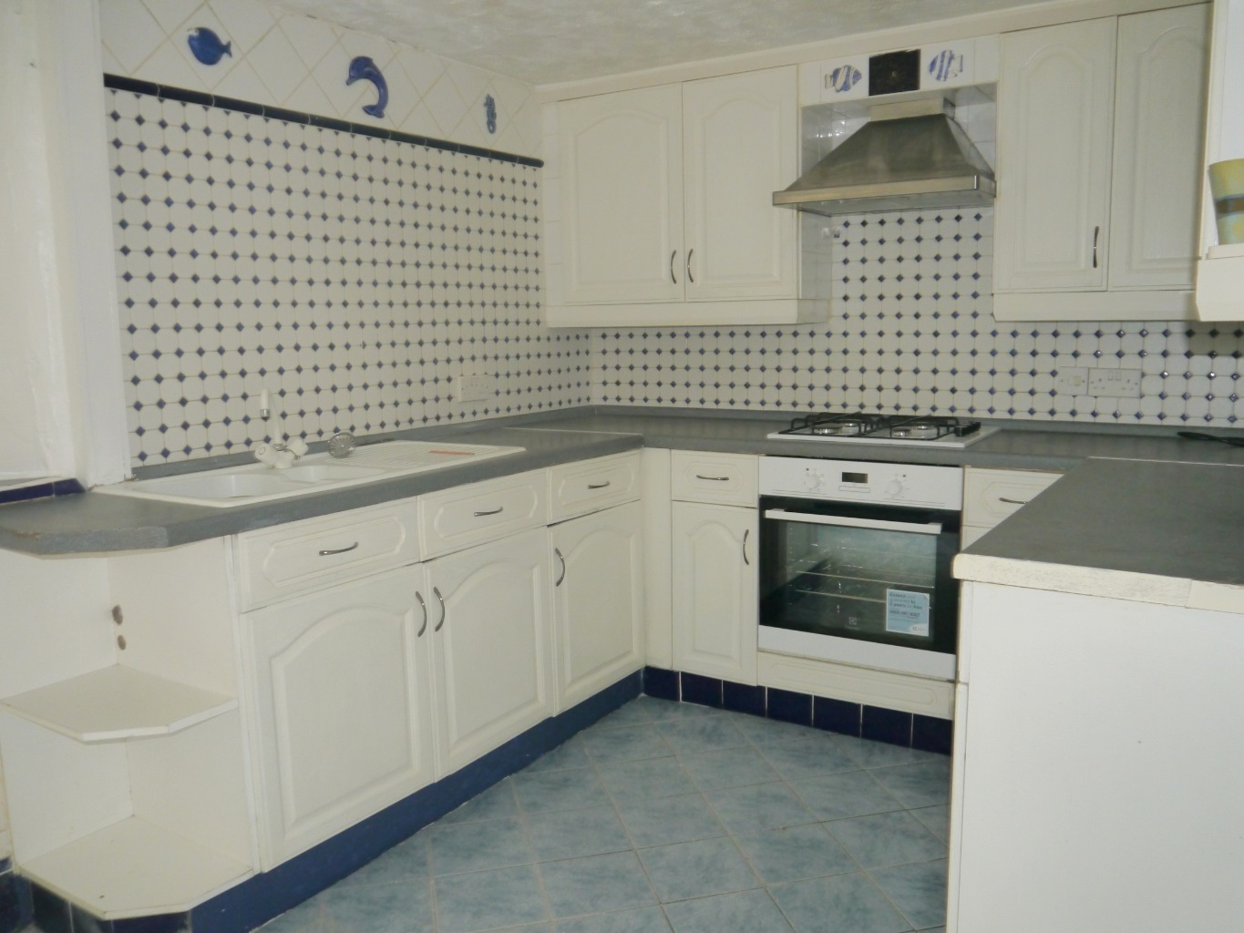 Easton Square, Portland, Dorset, DT5, photo 3