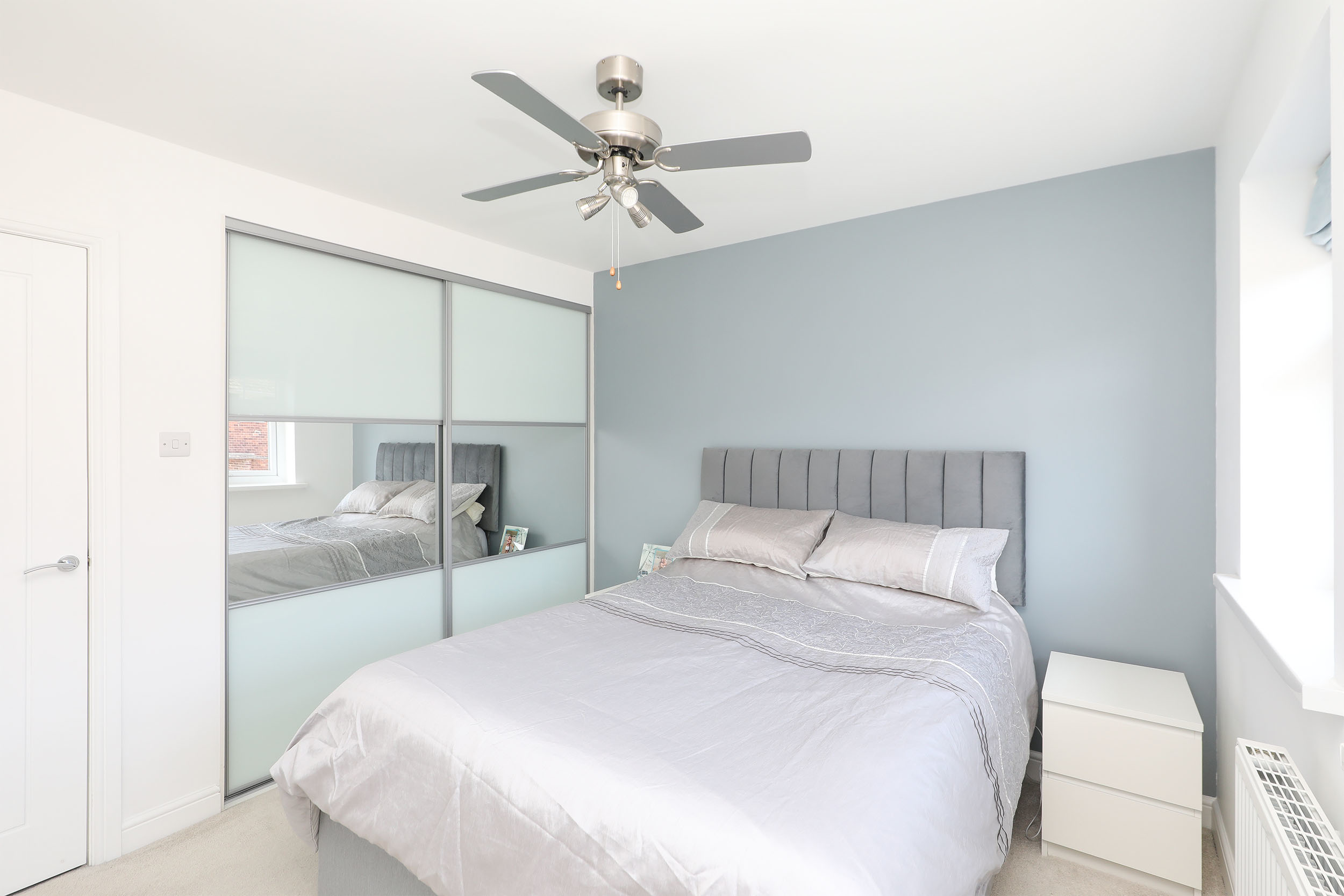 bedroom1 2
