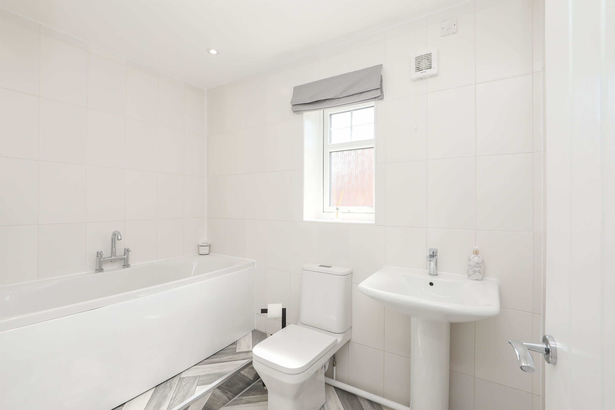 bathroom2