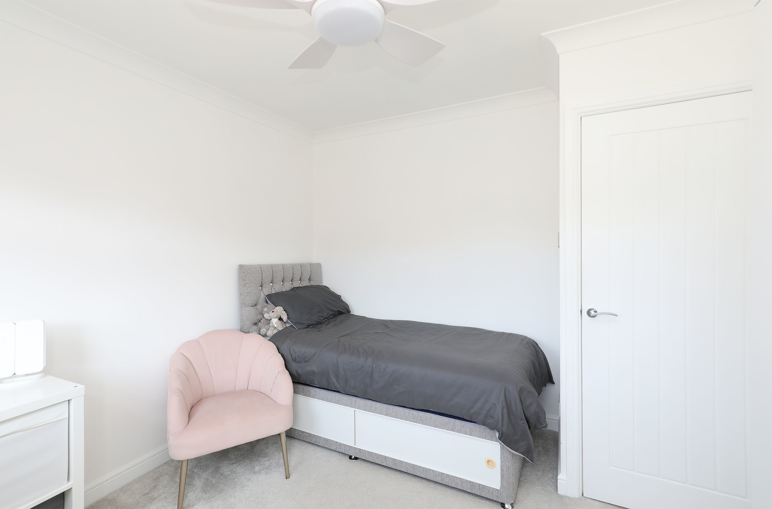 bedroom2 2