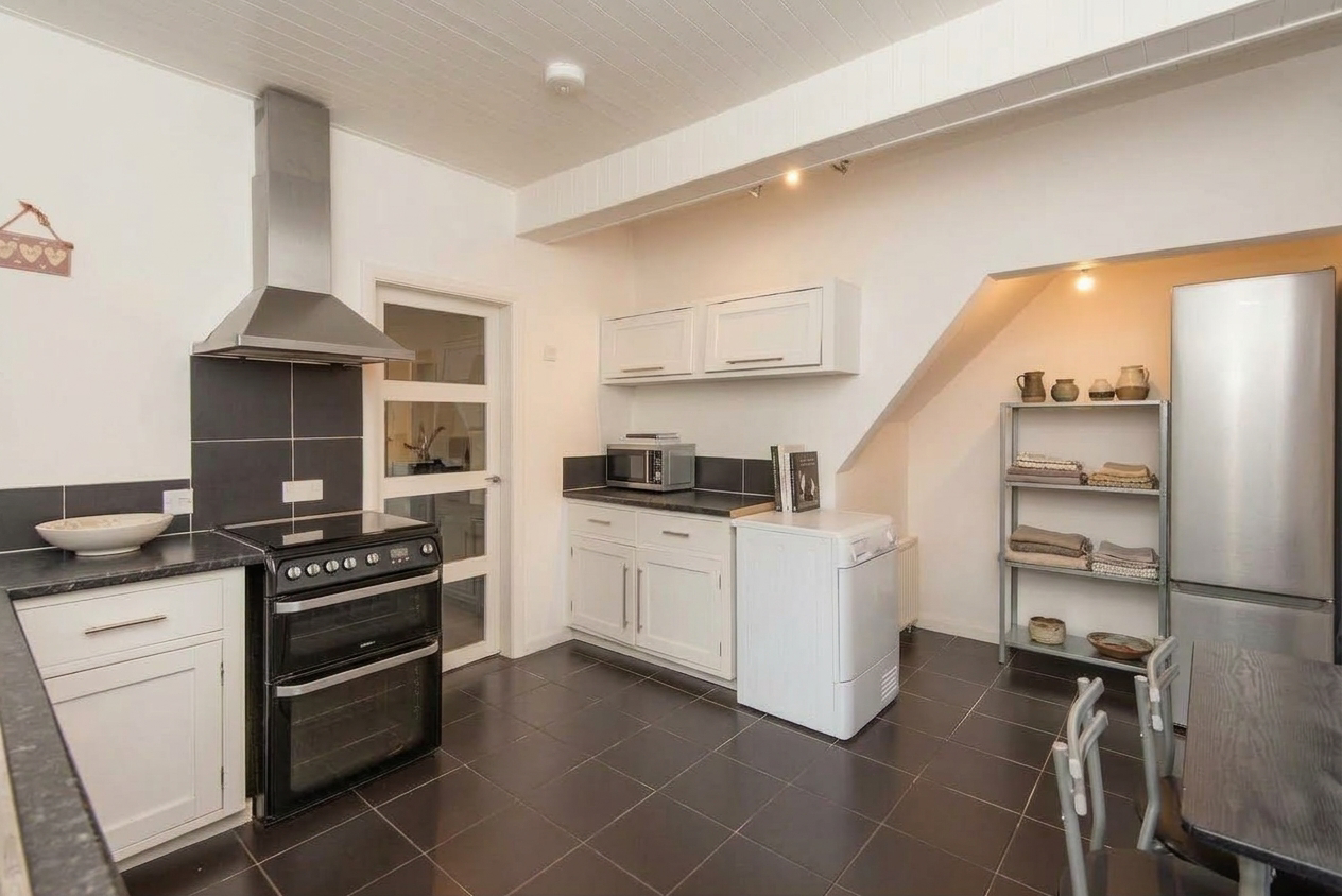 Prospect Road, Old Whittington, S41, photo 12