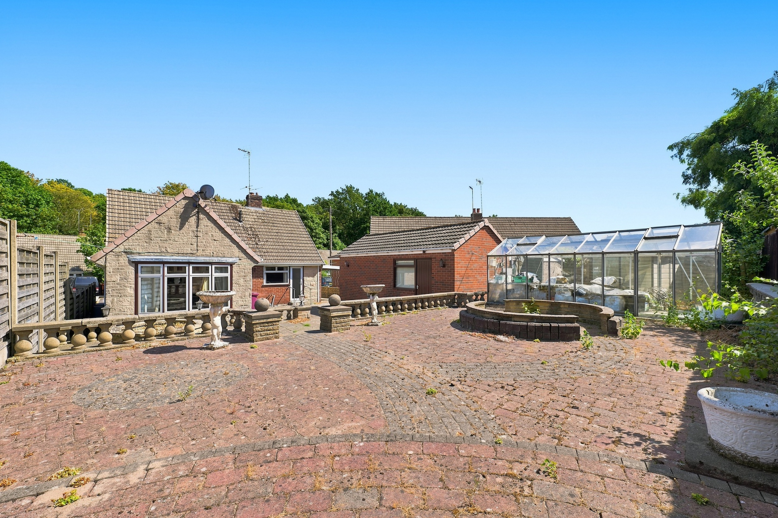 Sylvan Drive, Old Tupton, S42, photo 15