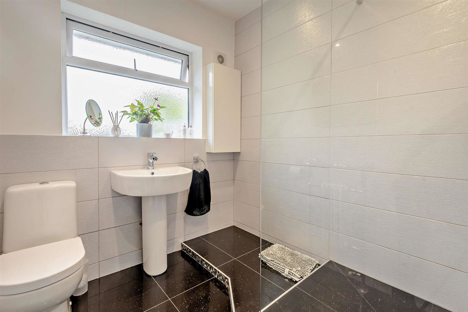 Nethermoor Road, New Tupton, Chesterfield, S42, photo 10