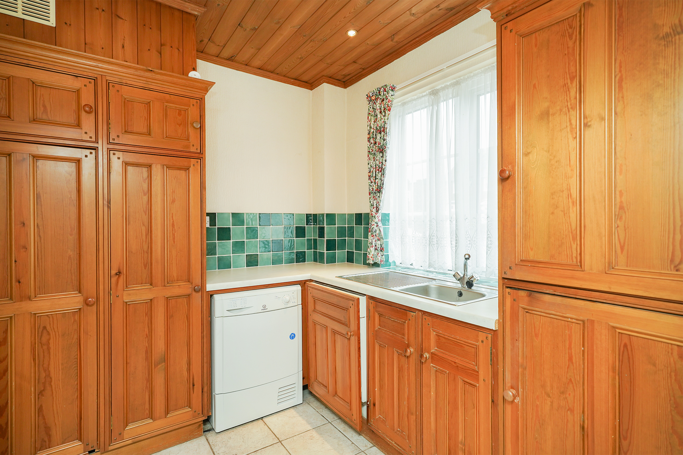 Storrs Road, Chesterfield, S40, photo 8