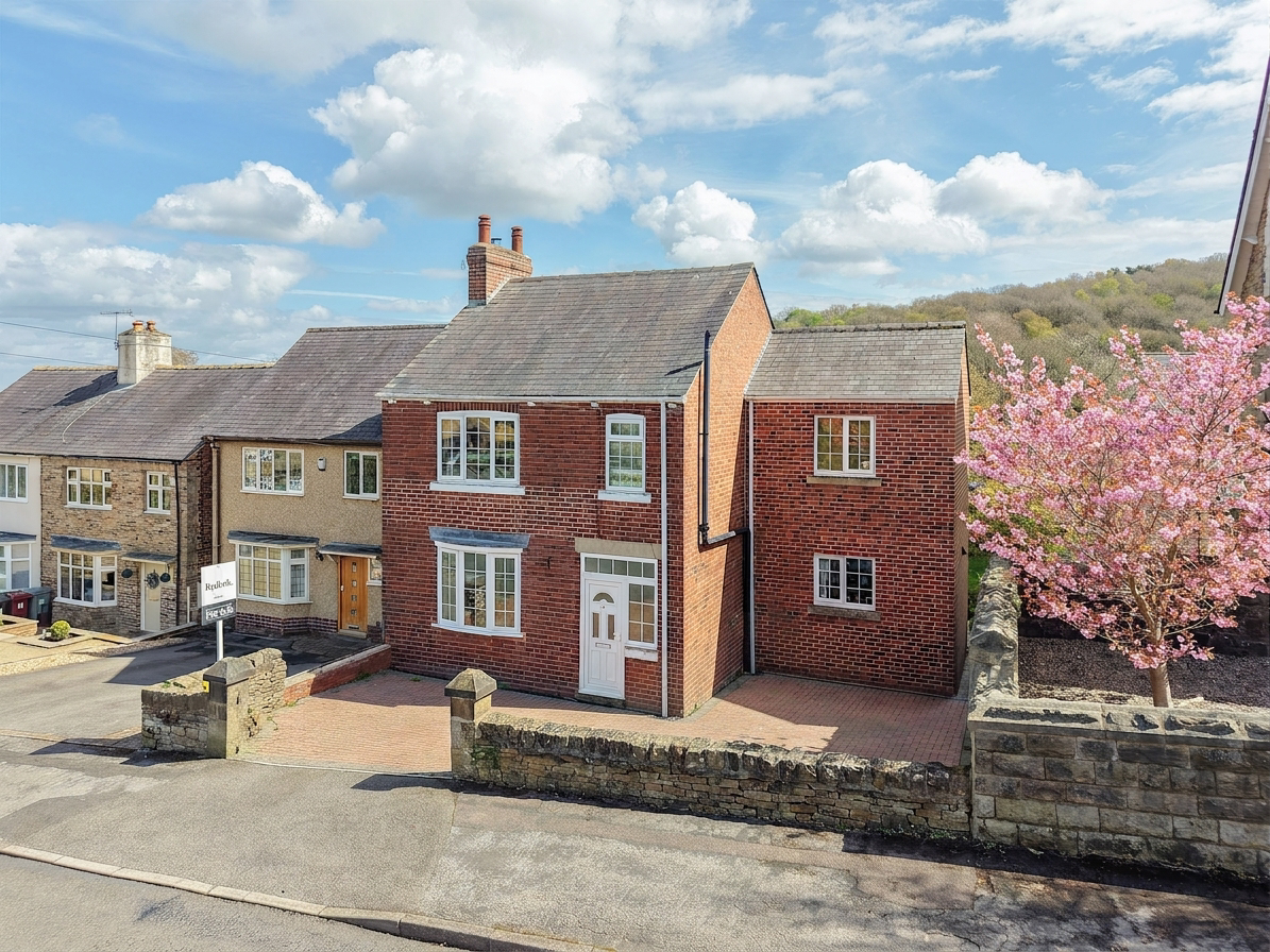 New Road, Holymoorside, S42