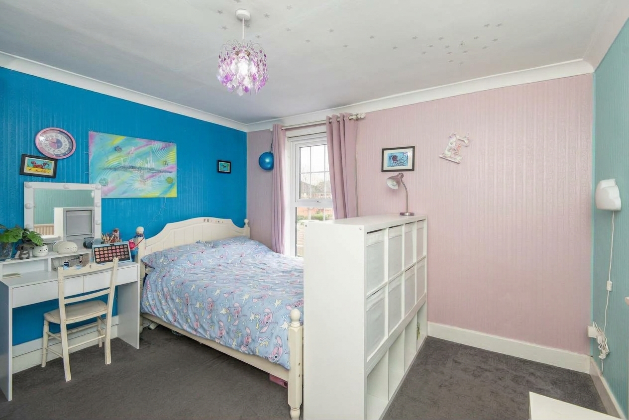 Main Road, Renishaw, S21, photo 14